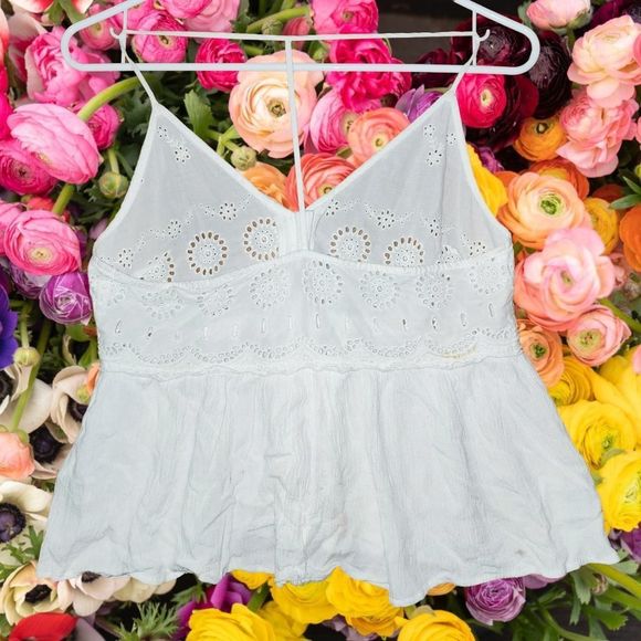 Forever 21 White Eyelet Babydoll Tank - Picture 2 of 4